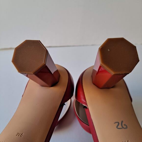 Marc Fisher Korita Crimson Red Ankle Strap Square Toe Heeled Sandals Size 9 M - Picture 16 of 16